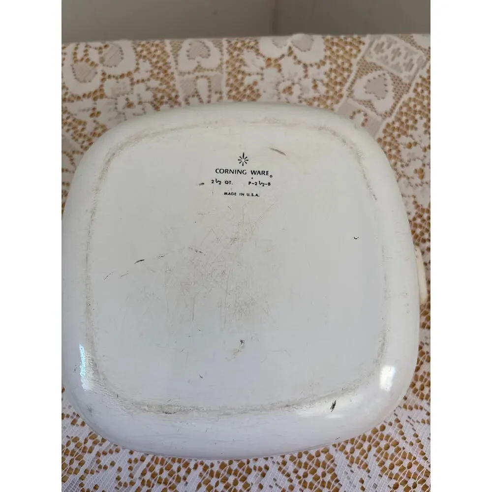 Vintage CorningWare “Cornflower Blue” 2.5 Quart Casserole Dish W/Lid